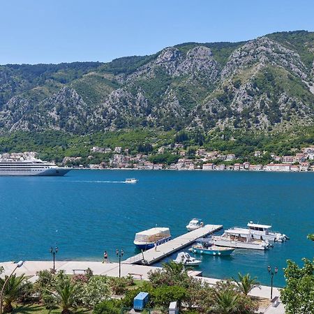 Apartment Plagenti With Sea View Kotor Exterior photo