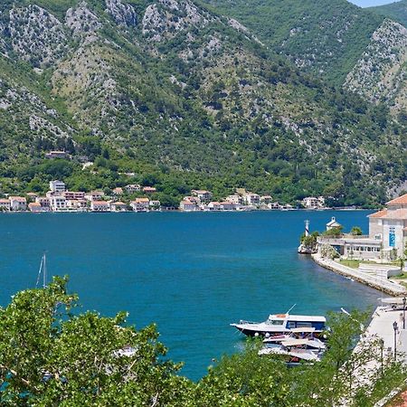 Apartment Plagenti With Sea View Kotor Exterior photo
