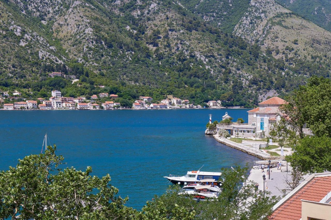 Apartment Plagenti With Sea View Kotor Exterior photo